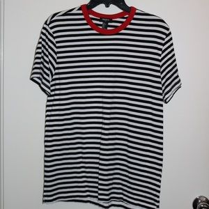 Forever 21 T-shirt